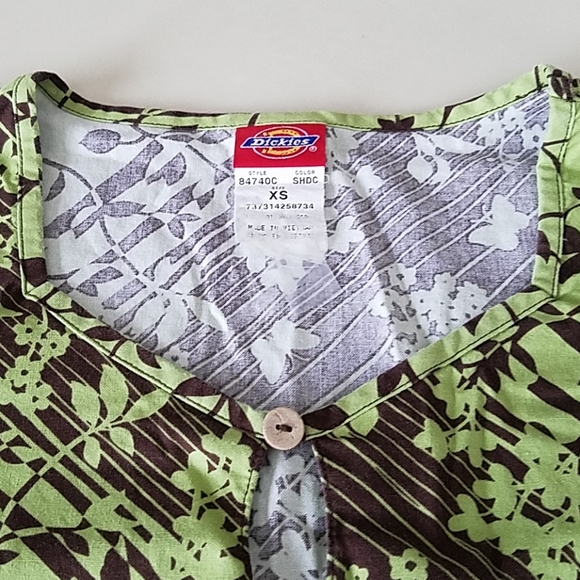 Scrub Top - Picture 2 of 2